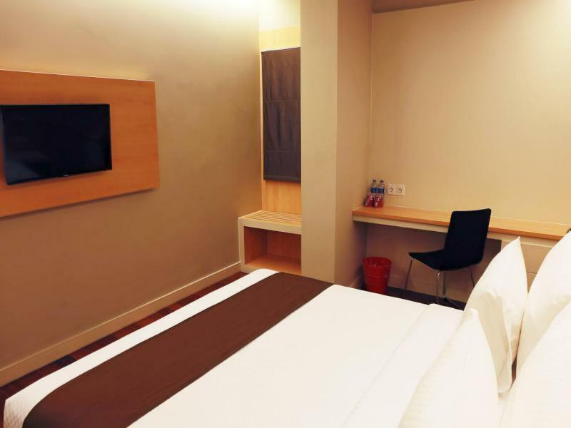 Citihub Hotel @ Pecindilan Surabaya Luaran gambar